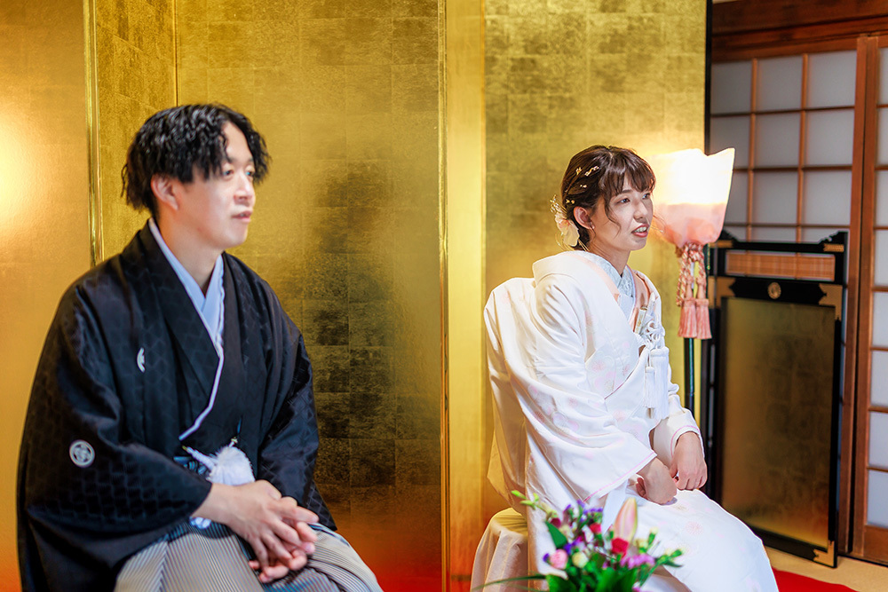 静岡フォトウエディングのフィーノスタイルで撮影した事任八幡宮（ことのままはちまんぐう）の新郎新婦