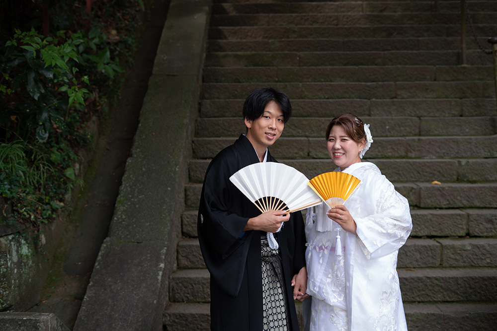 静岡フォトウエディングの画像・2022年12月11日の静岡浅間神社の新郎新婦の記念撮影
