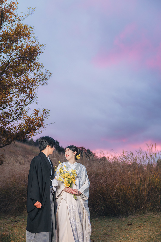 静岡フォトウエディングのフィーノスタイルで撮影した夕焼けの新郎新婦