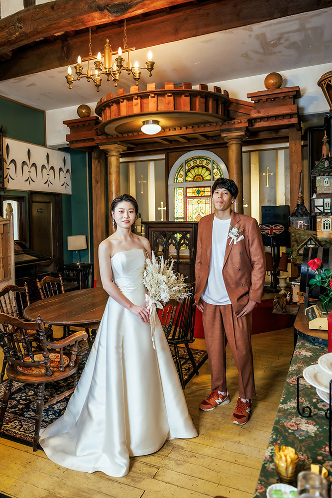 静岡フォトウエディングのフィーノスタイルで撮影した山中湖グータンの新郎新婦の記念写真撮影