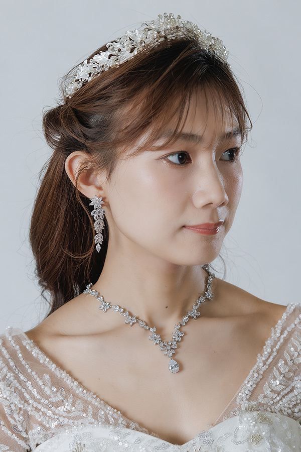 静岡フォトウエディングのフィーノスタイルで撮影した新婦のヘアメイク