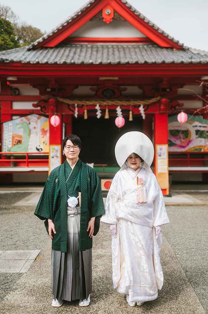 静岡フォトウエディングのフィーノスタイルで撮影した米之宮浅間神社の新郎新婦