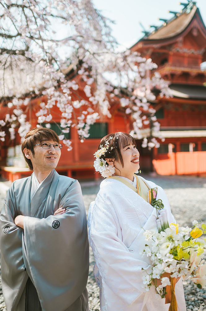 静岡フォトウエディングのフィーノスタイルで撮影した桜と新郎新婦