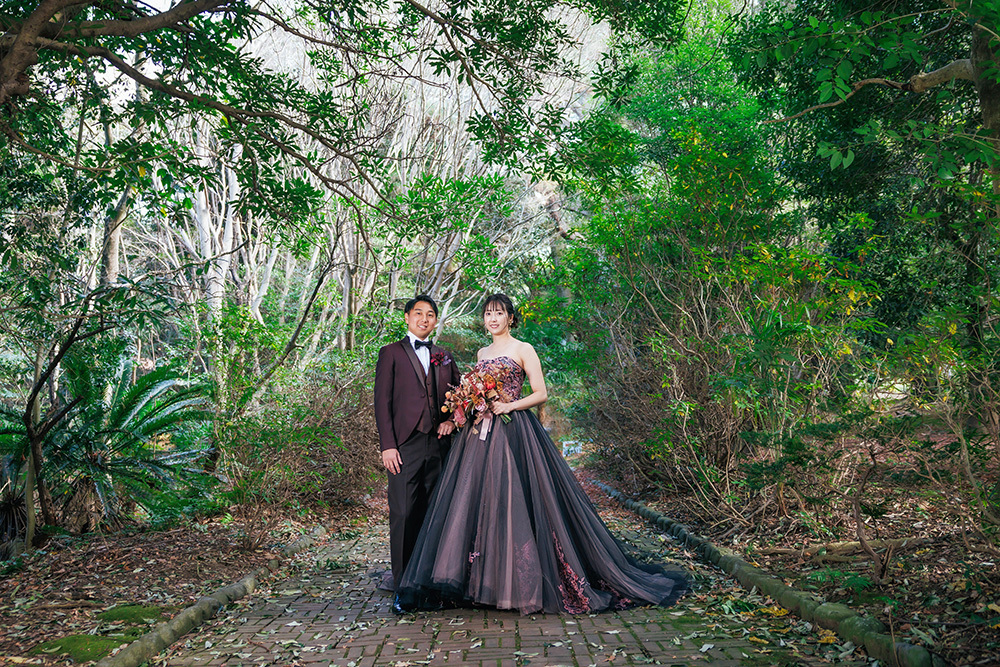 静岡フォトウエディングのフィーノスタイルで撮影した静岡県立美術館の新郎新婦の記念写真撮影