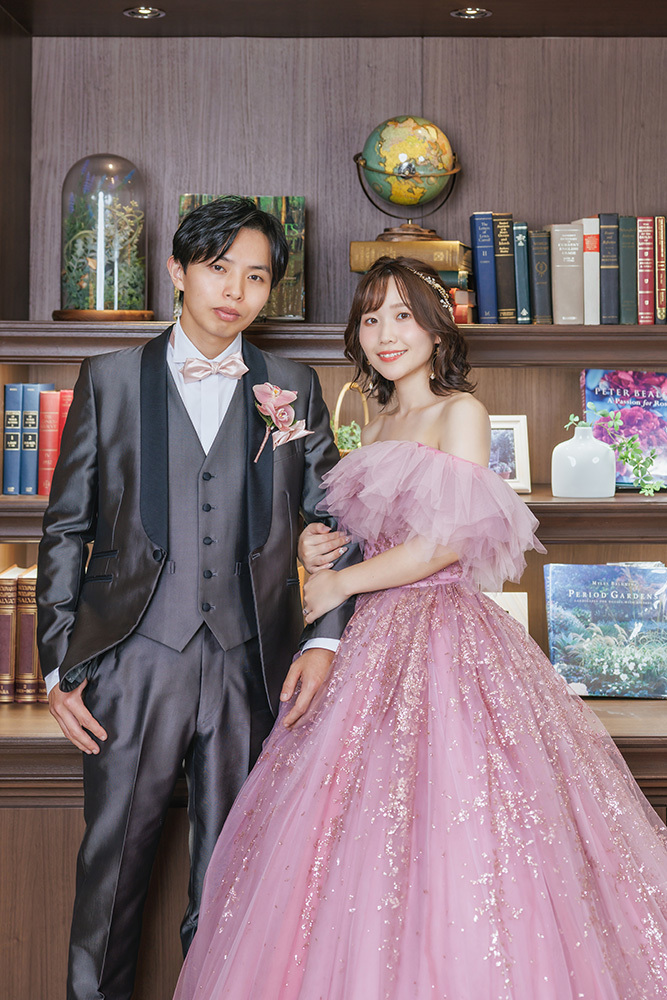 静岡フォトウエディングのフィーノスタイルで撮影したフィーノ富士店スタジオの新郎新婦の記念写真撮影