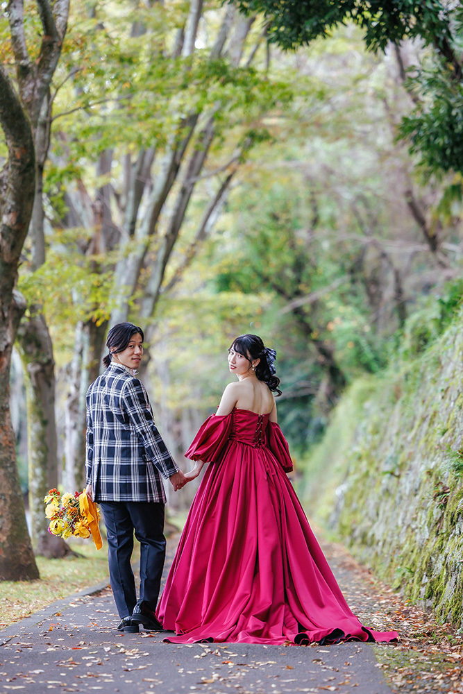 静岡フォトウエディングのフィーノスタイルで撮影した静岡県立美術館の新郎新婦の記念写真撮影