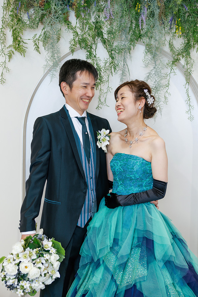 静岡フォトウエディングのフィーノスタイルで撮影したフィーノ富士店スタジオの新郎新婦の記念写真撮影