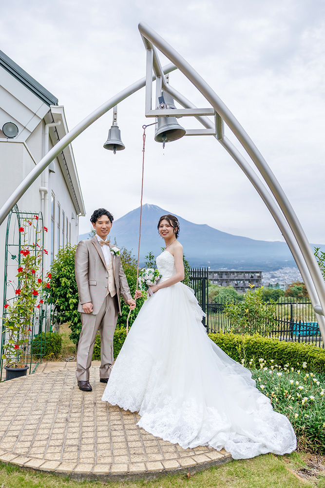 静岡フォトウエディングのフィーノスタイルで撮影したフォレストヒルズの新郎新婦