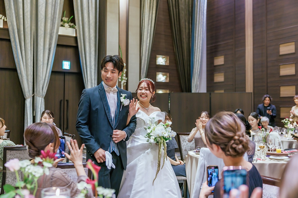 静岡フォトウエディングのフィーノスタイルで撮影したパーティー・会食のウエディングフォトの結婚パーティー記念写真撮影