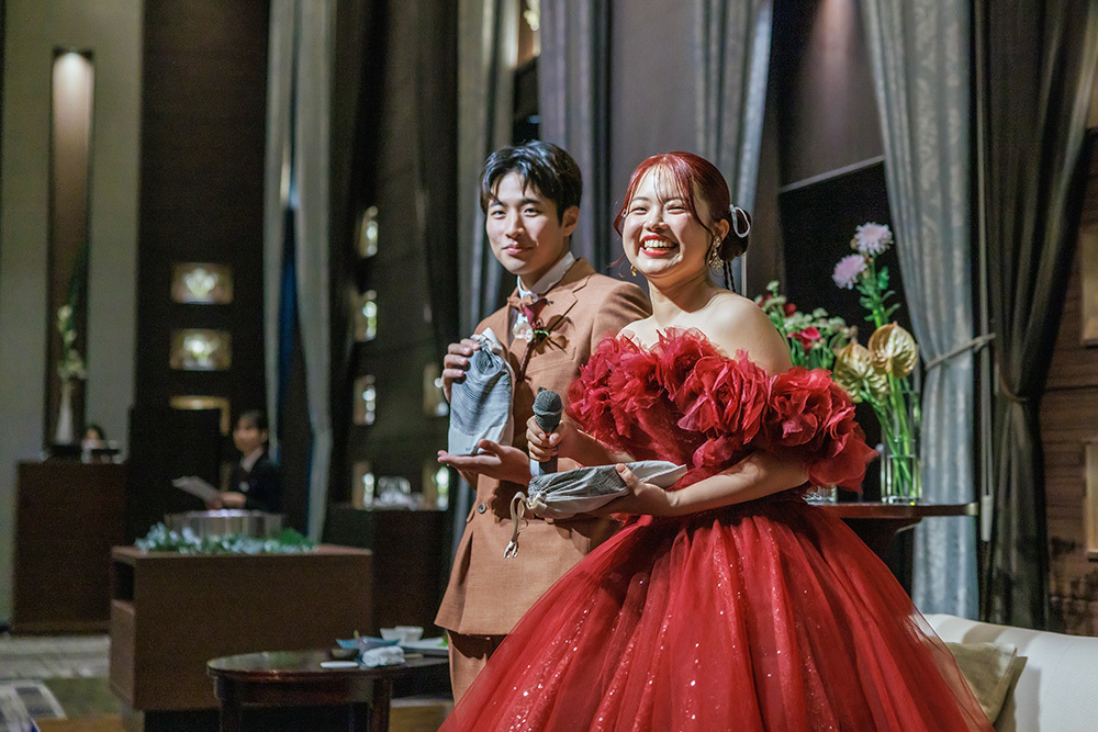 静岡フォトウエディングのフィーノスタイルで撮影したパーティー・会食のウエディングフォトの結婚パーティー記念写真撮影