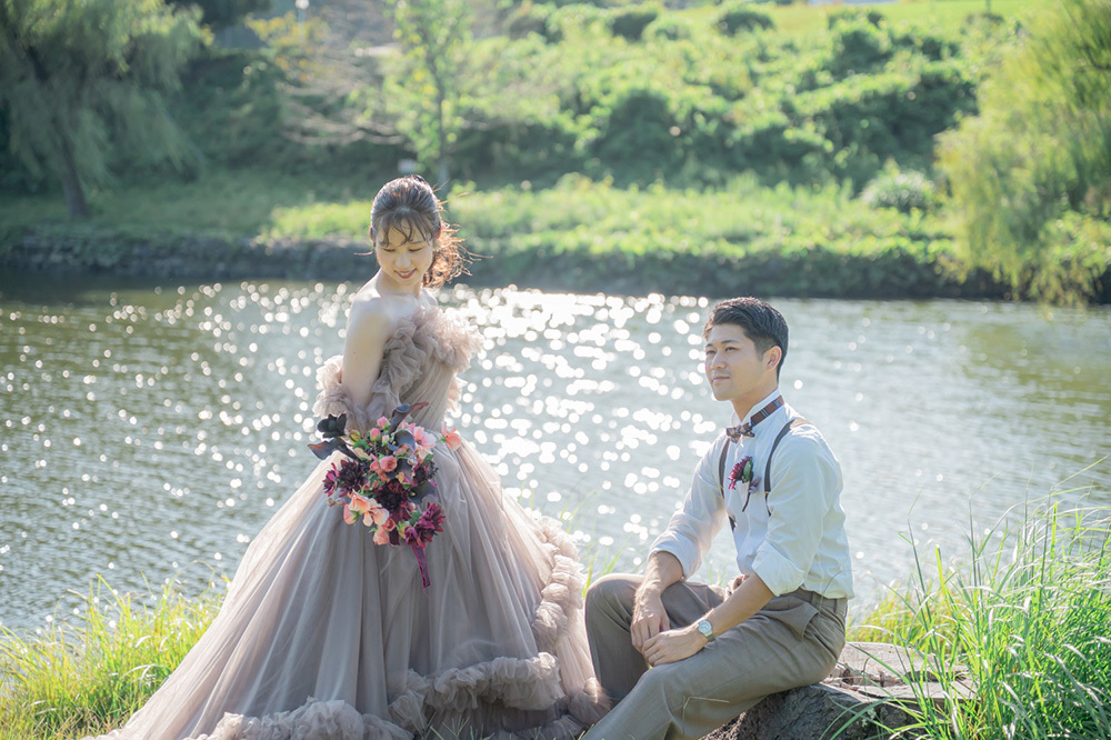 静岡フォトウエディングのフィーノスタイルで撮影した、つま恋の新郎新婦