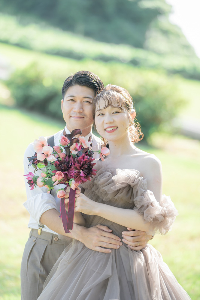 静岡フォトウエディングのフィーノスタイルで撮影した、つま恋の新郎新婦