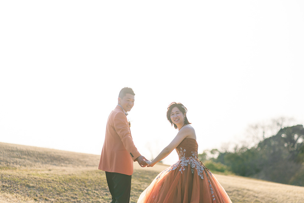 静岡フォトウエディングのフィーノスタイルで撮影した、つま恋の新郎新婦