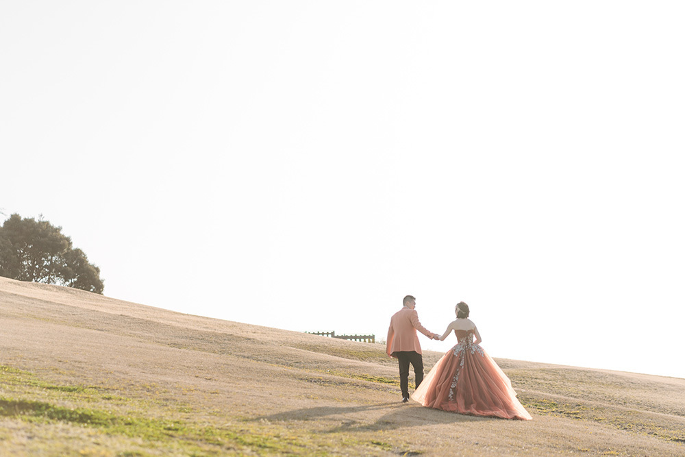 静岡フォトウエディングのフィーノスタイルで撮影した、つま恋の新郎新婦