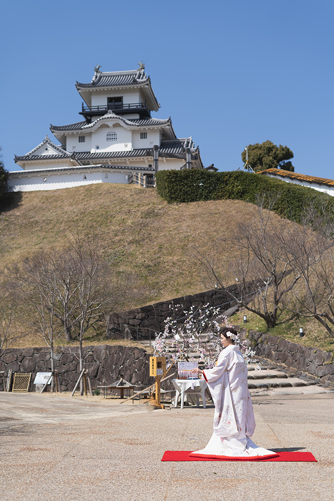 静岡フォトウエディングのフィーノスタイルで撮影した掛川城の新婦
