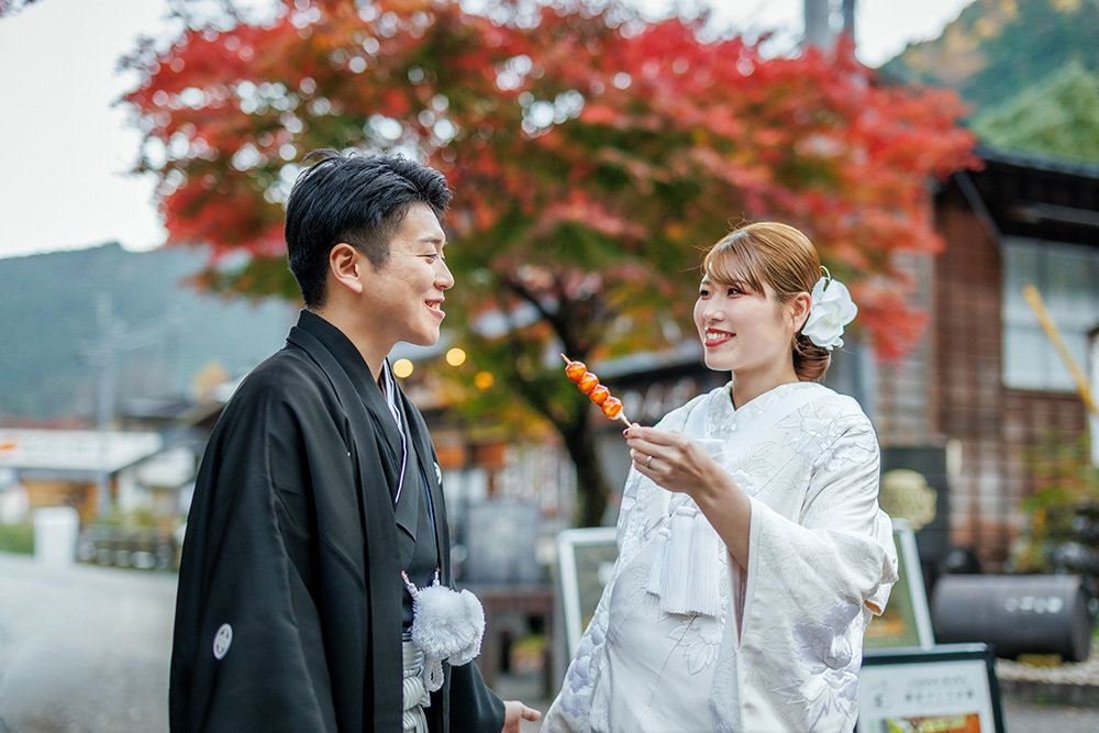 静岡フォトウエディングのフィーノスタイルで撮影した川根･寸又峡の新郎新婦の結婚の記念写真