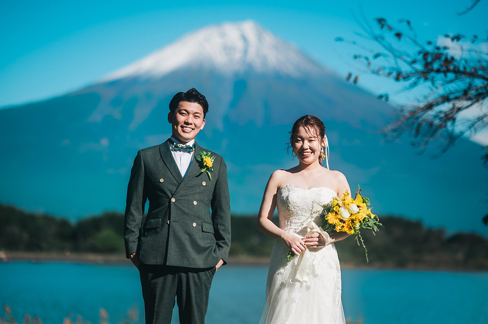 静岡フォトウエディングのフィーノスタイルで撮影したの田貫湖の新郎新婦