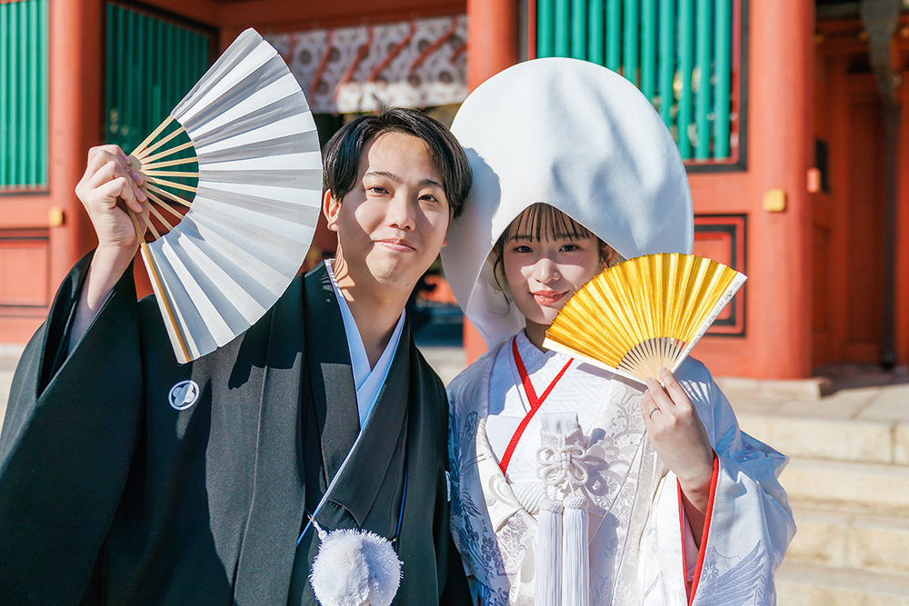 静岡フォトウエディングのフィーノスタイルで撮影した富士宮浅間大社の新郎新婦の記念写真撮影