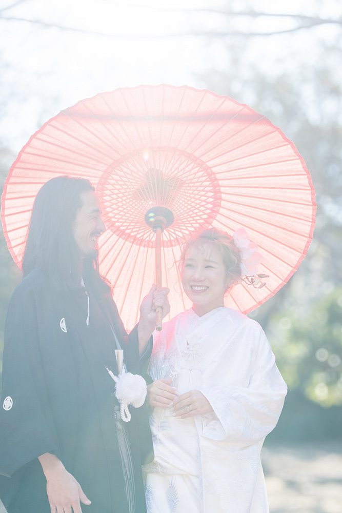 静岡フォトウエディングのフィーノスタイルで撮影した静岡県立美術館の新郎新婦の記念写真撮影